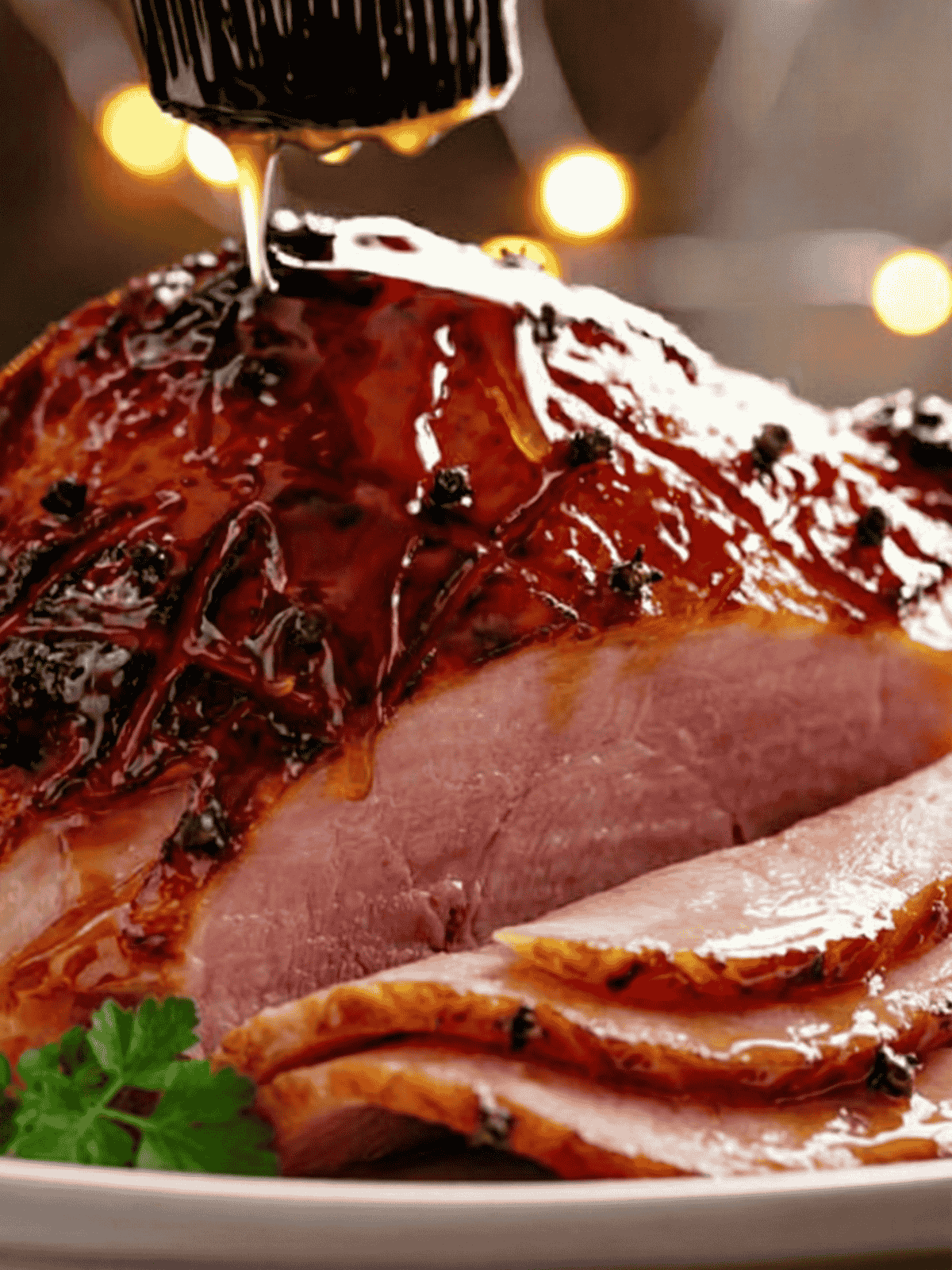 Secret to the Best Honey Baked Ham: Juicy & Crispy Glaze Revealed